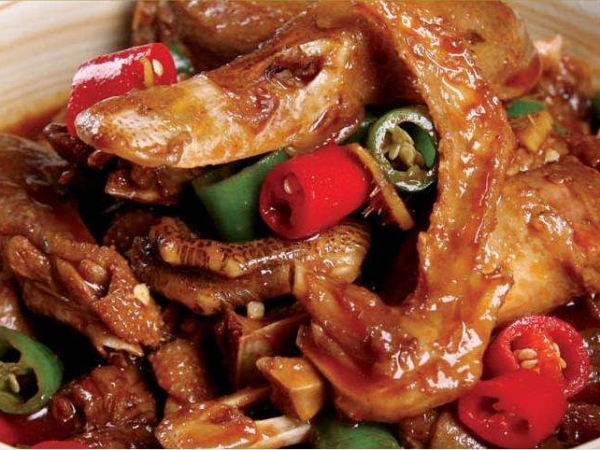 湘菜加盟作为一个餐饮人的人，应该考虑什么？